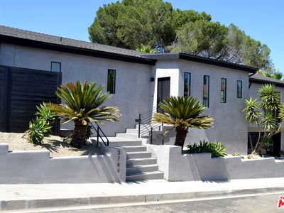 3749 Beverly Ridge Dr, Sherman Oaks, CA, 91423