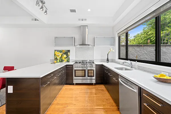 Sold by Corcoran | media 1