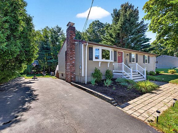 2nd image of 67 Nicholas Rd