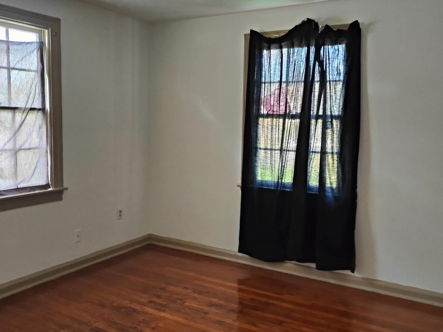 1817 Roanoke Ave — Photo 4