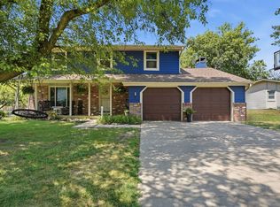 5431 Danbury Rd, Lincoln, NE 68512