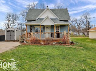 711 N Ottawa St, Saint Johns, MI