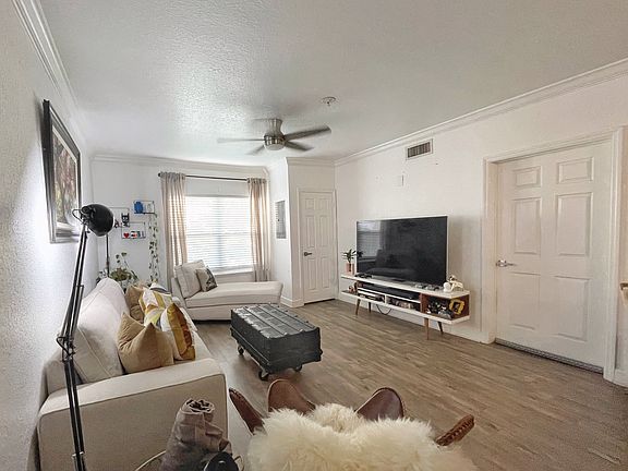5th image of 202 E South St Unit 4047