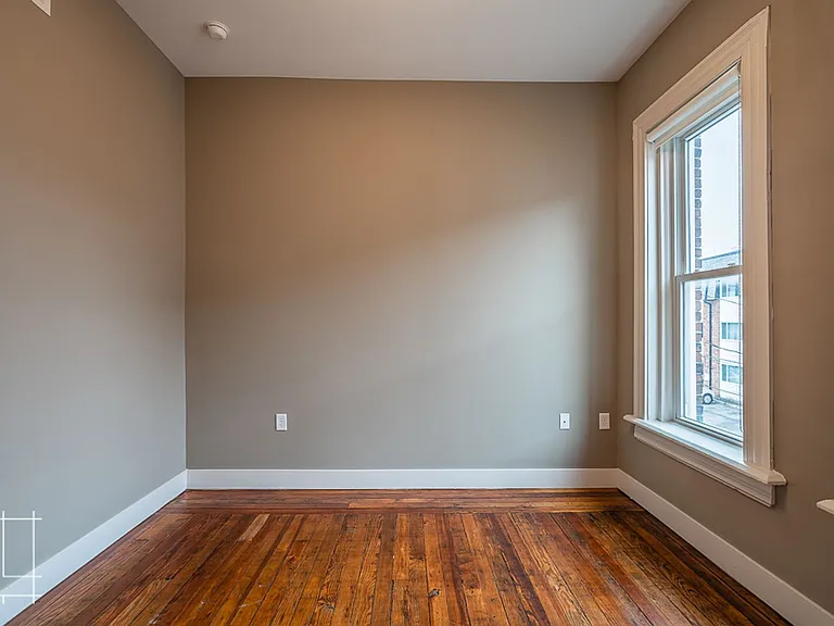 245 King Ave — Photo 19