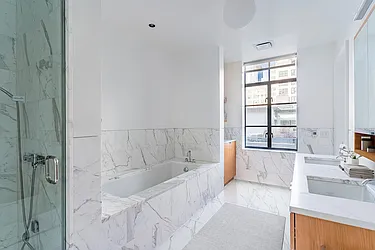 Rented by R New York