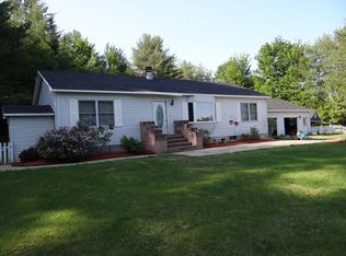 271 Picketts Corners Rd, Saranac, NY 12981