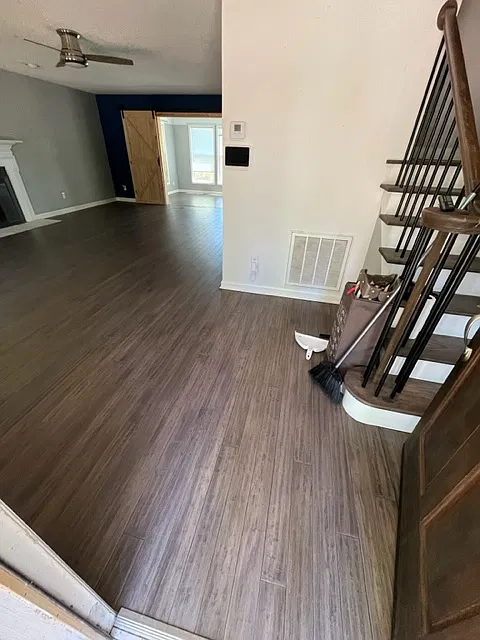 3 bed, 2.5 bath, 2224 sqft, $2,100 — Photo 3