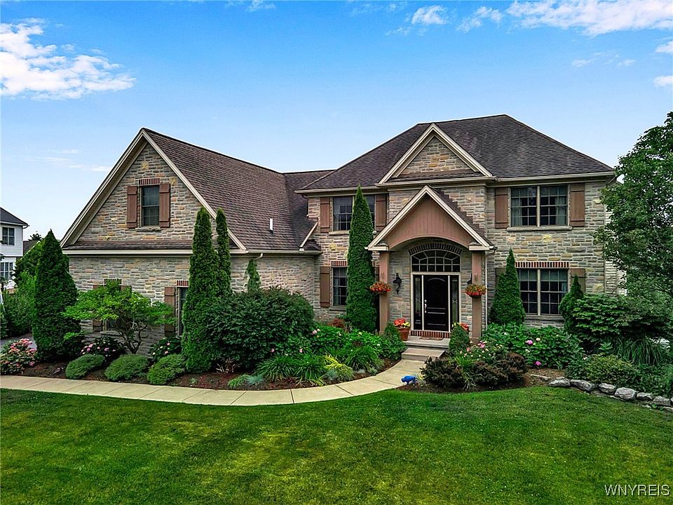 1st image of 8889 Lake Glen Ct