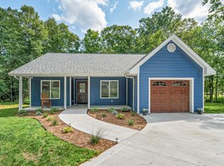 20449 Thornapple Ln, Big Rapids, MI 49307