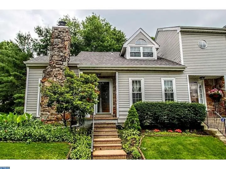 1700 Red Maple Grv photo 1
