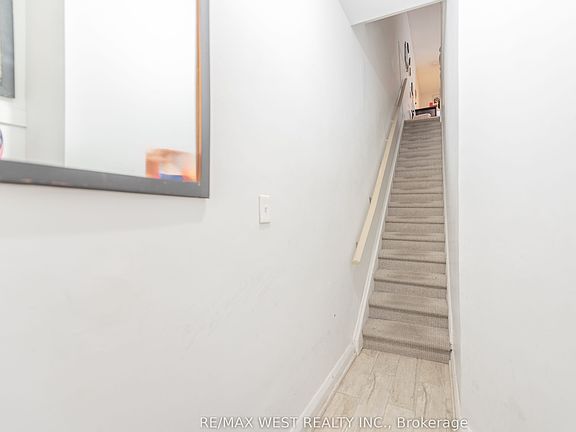 4th image of 284 Lisgar St