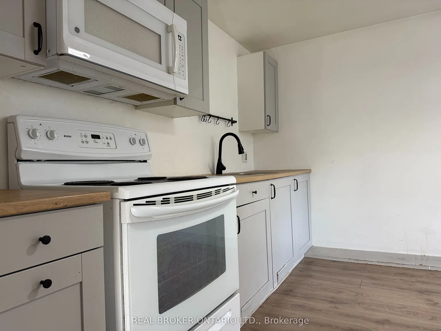 2 bed, $2,050 — Photo 4