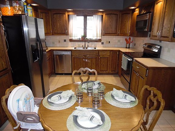 4th image of 4053 Richmark Ln