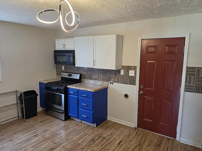 4059 Keating Dr — Photo 5