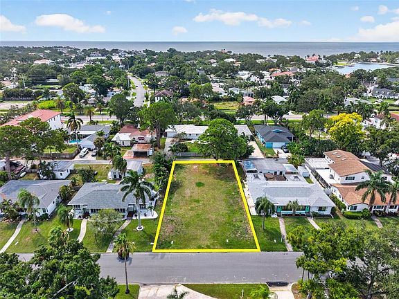 3rd image of 257 MATEO WAY NE LOT 4
