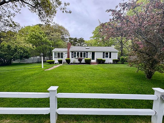 3rd image of 216 Cranberry Lane