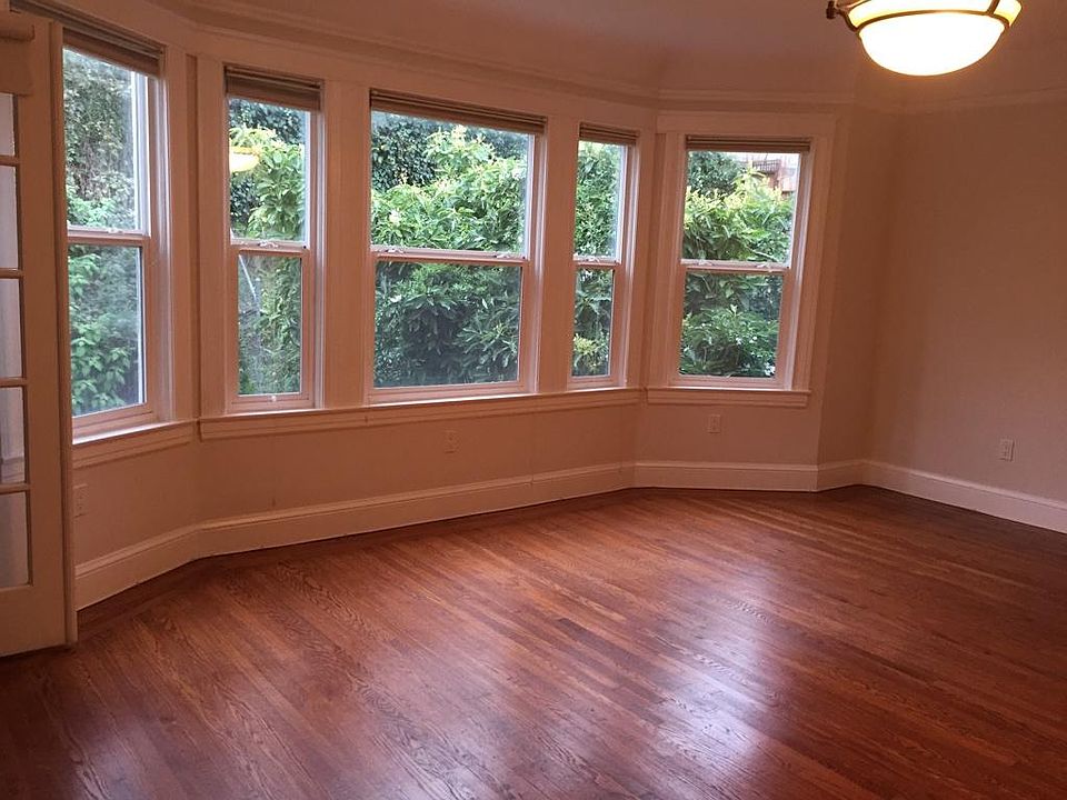 1st image of 1235 Oak St APT 4