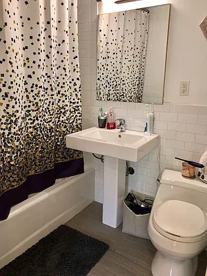 Rented by NY Living Solutions | media 21