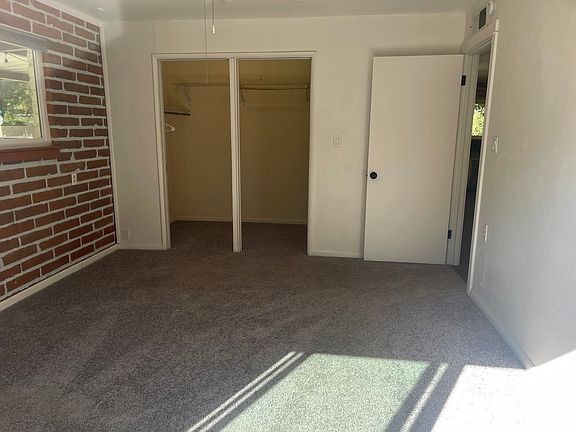 4th image of 370 N 3rd Ave