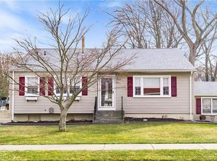 15 Knight Ln, West Haven, CT 06516