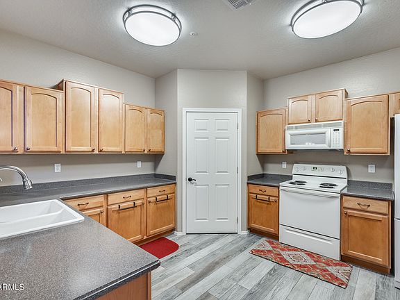 4th image of 11725 N Desert Vis Unit 112