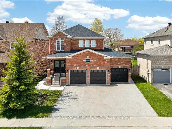 6 White Cres, Barrie, ON L4N 7M1