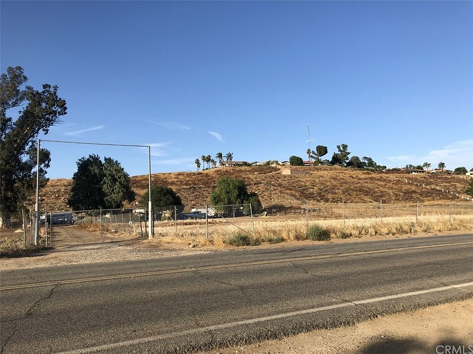 1st image of 0 Palomar St
