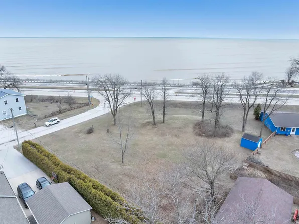 McKinley St, Two Rivers, WI 54241