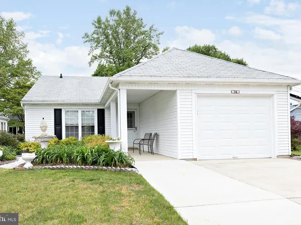 14 Dunstable Rd, Southampton, NJ 08088