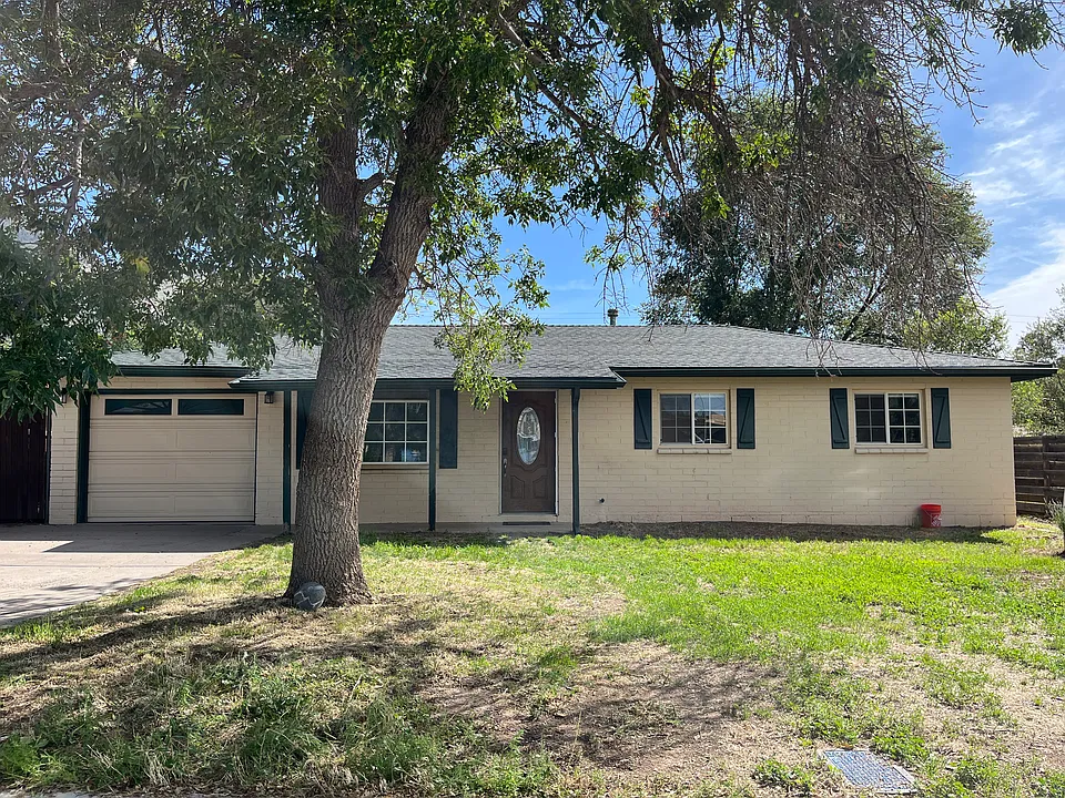 3124 N Grandview Dr