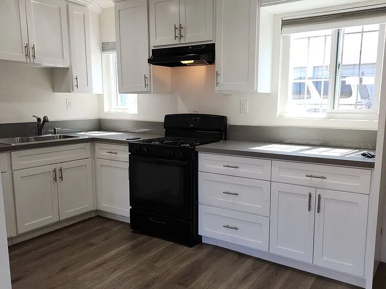 2666 Atlantic Ave — Photo 5