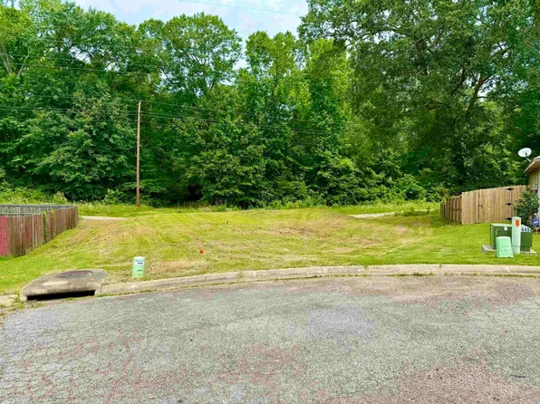 105 Austin Ln, Benton, AR 72015