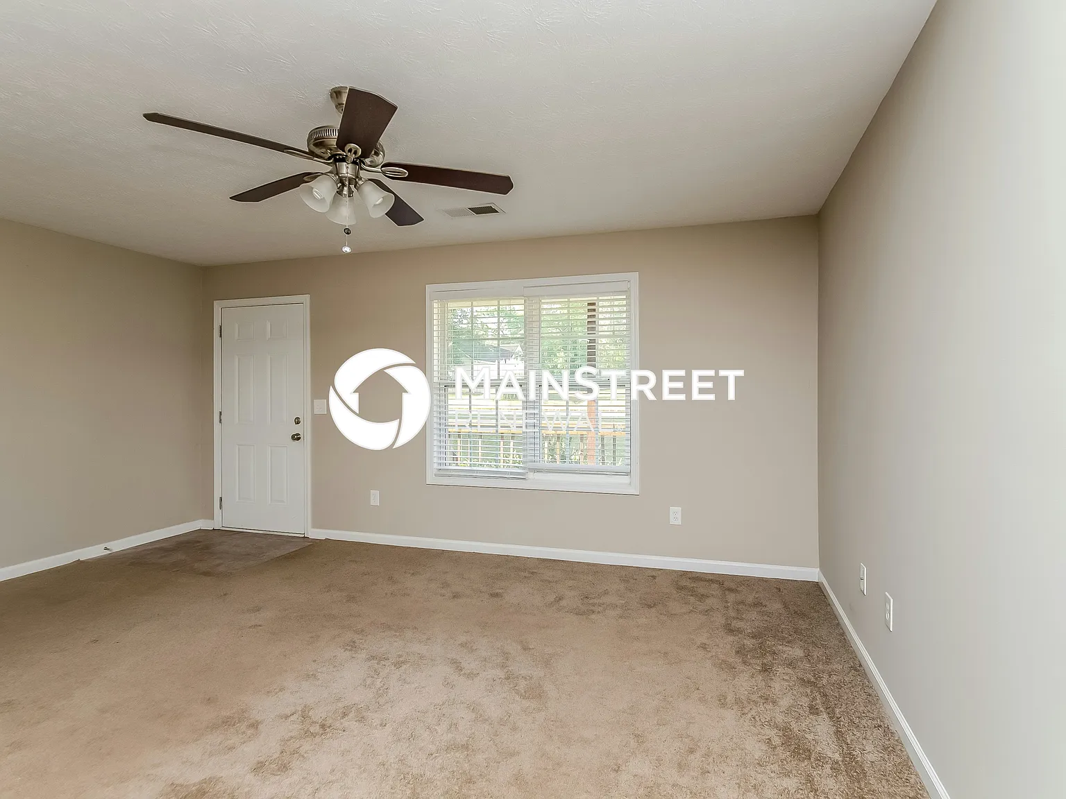 145 Mountain Way — Photo 2