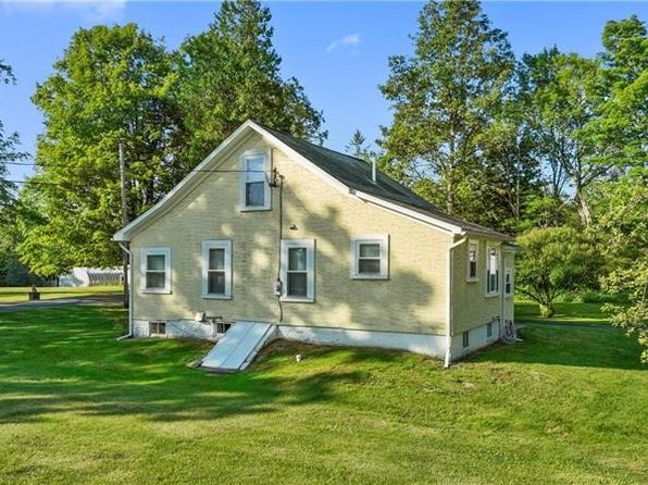 520 Bunker Hill Rd, Central City, PA 15926