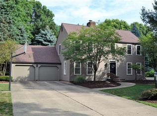 2241 Beechmoor Dr NW, North Canton, OH 44720