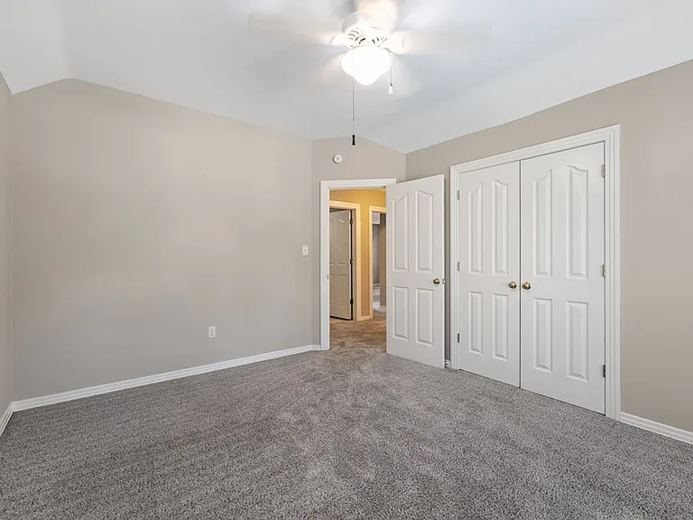 501 Asbury Ct — Photo 33