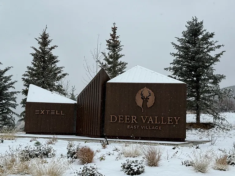 Deer Valley only 7 min drive!