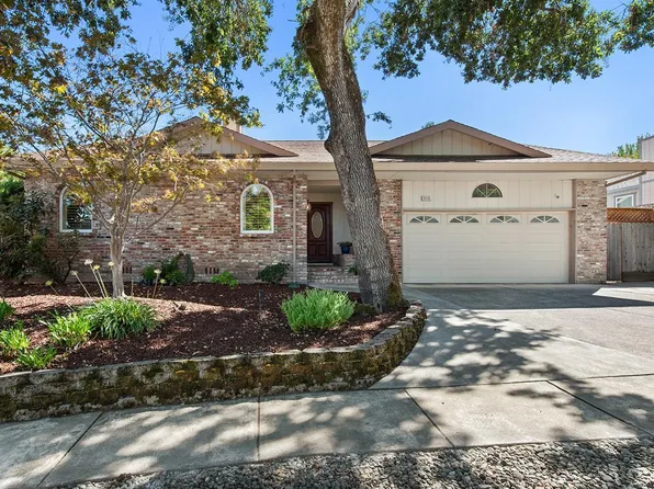 2426 Kamloops Court, Santa Rosa, CA 95405