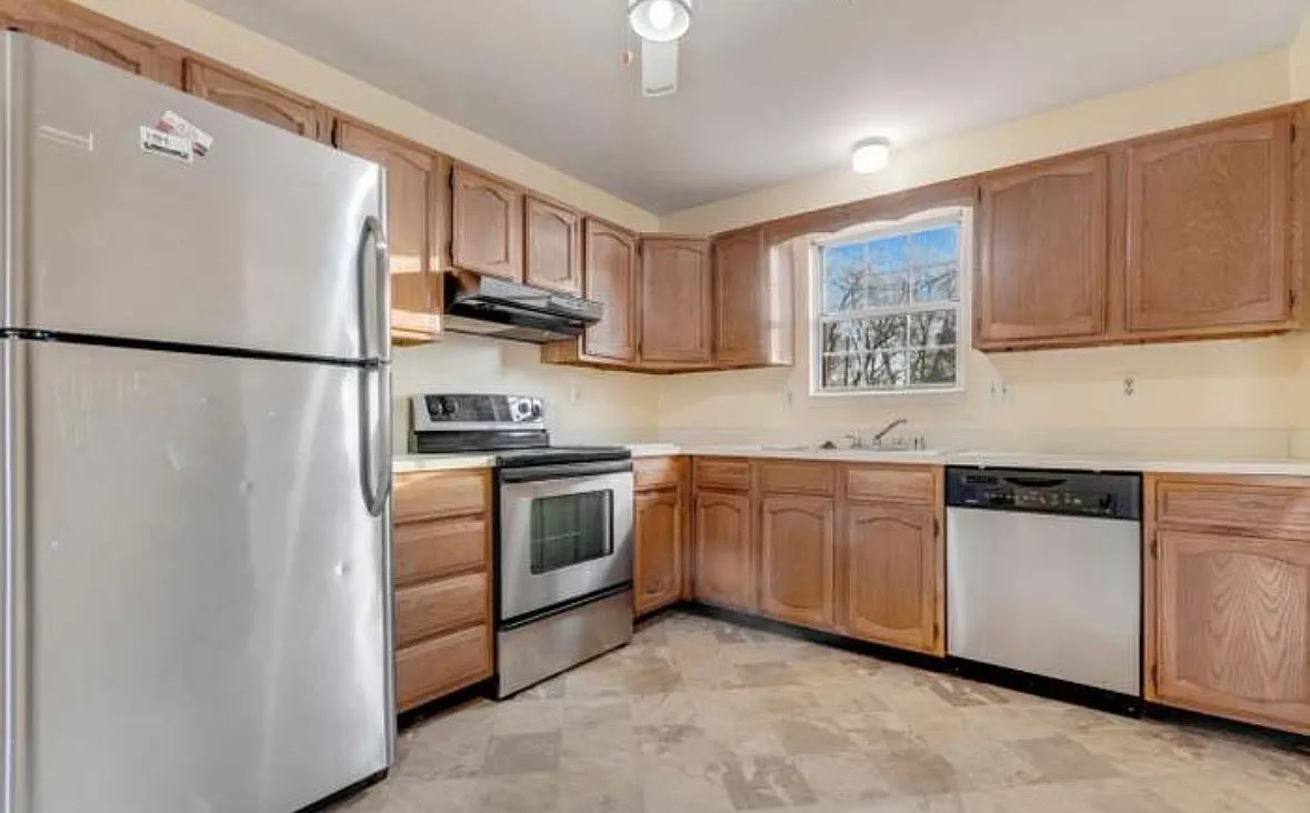 2014 Ritchie Road - 6 — Photo 2