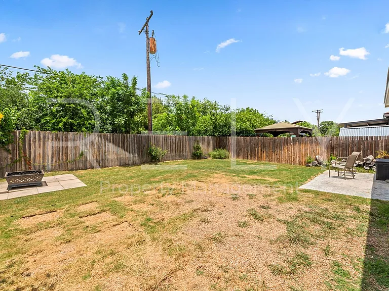 1600 Cliffbrake Way — Photo 36