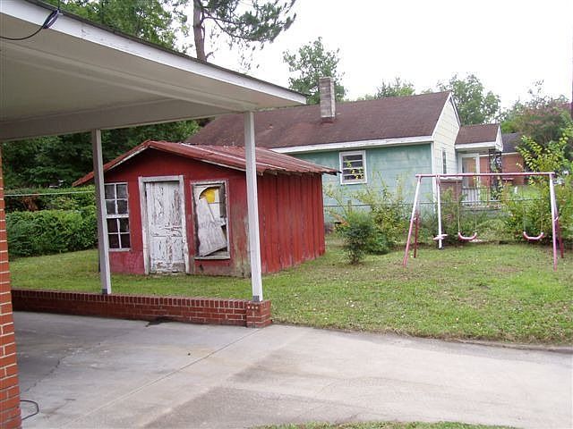 2nd image of 424 Odell St