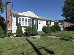 10 East St, Cumberland, RI 02864
