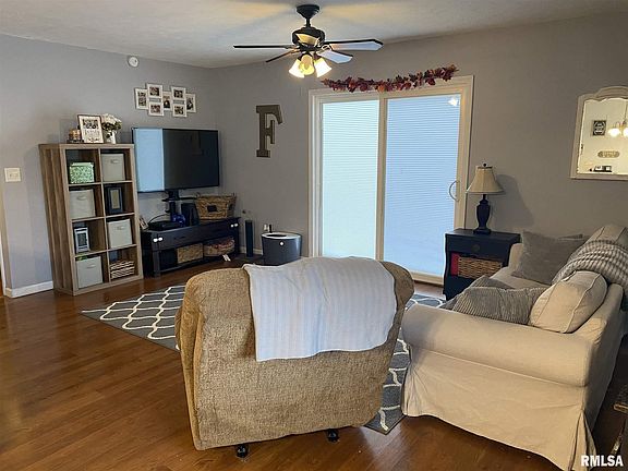 3rd image of 100 Noah Ln