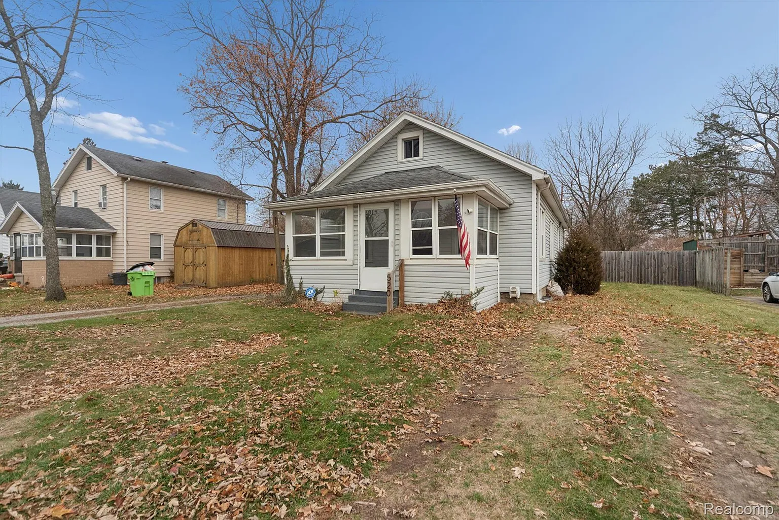 520 Andrew Ave photo 1