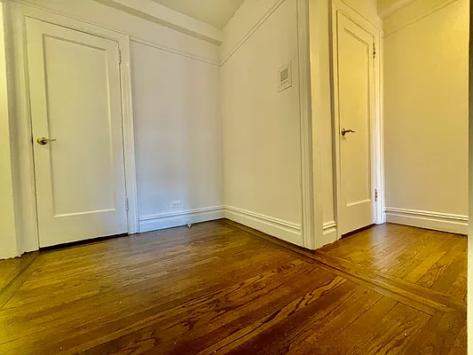 Rented by R New York | media 41