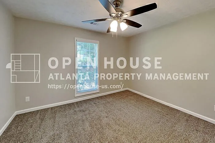 399 Charesa Ln — Photo 16