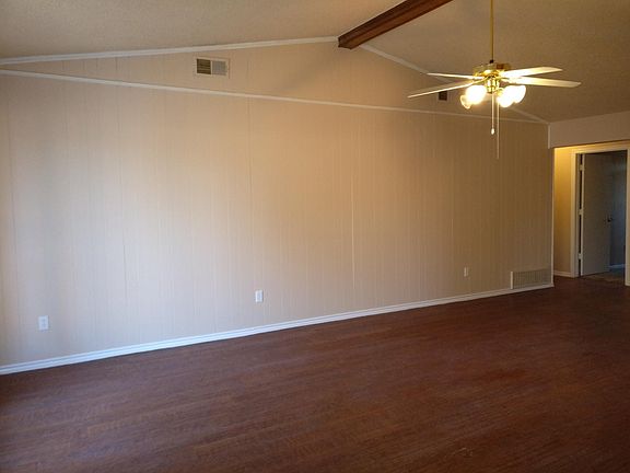 3rd image of 3626 Fieldcrest Dr
