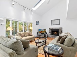 55 Glenview Dr, Southampton, NY 11968