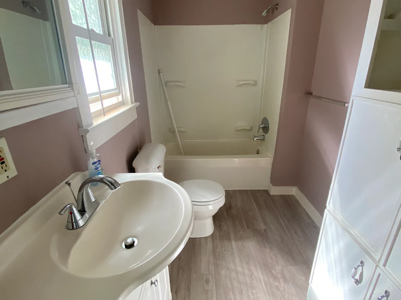 1 bed, 720 sqft, $1,100 — Photo 4