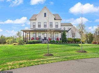 23385 Walking Woods Ln, Aldie, VA 20105